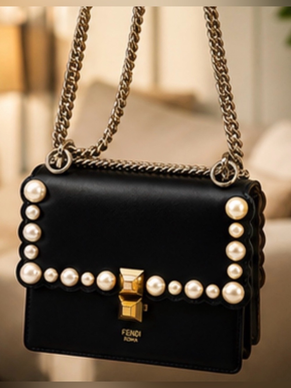 Fendi ROMA Scalloped Pearl Leather Shoulder / Crossbody Bag - Black / Gold RARE